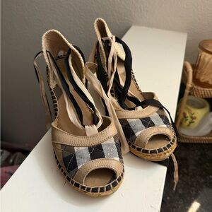 Burberry EU Size 37 Ankle Wrap Wedge Open Toe Wedge Espadrilles